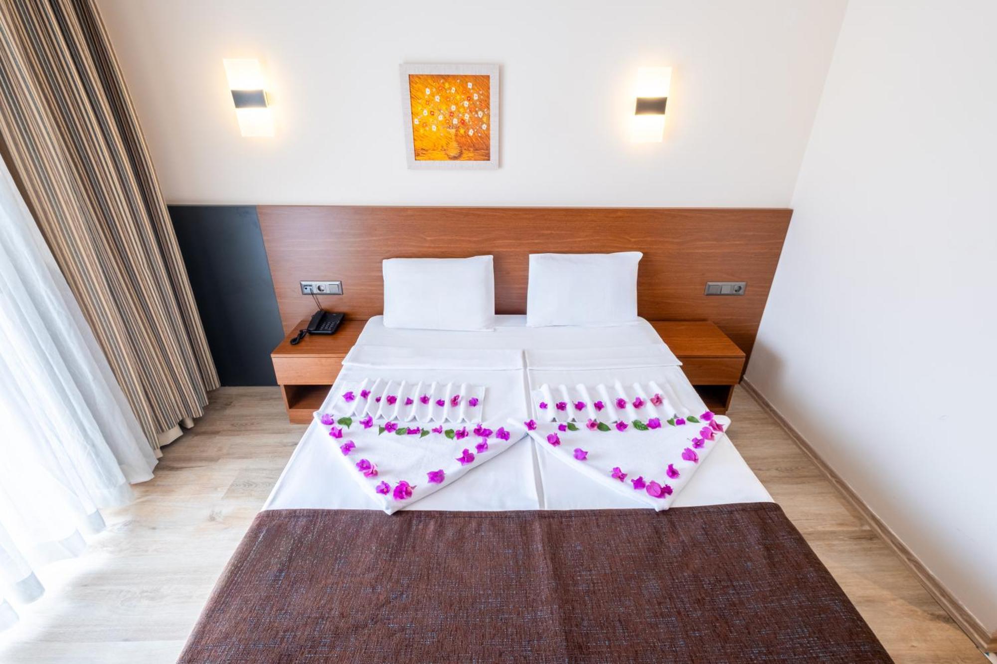 Viking Express Hotel Kemer Exterior foto